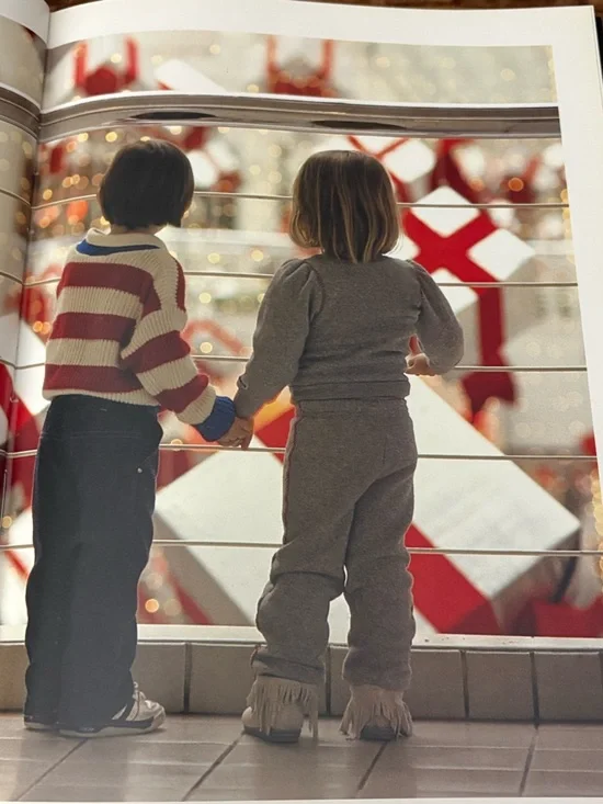 Christmas in America sofa/coffee book - Picture 4 of 5